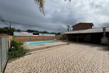 Ref 1222 Sobrado com Piscina Balneário Saint Etienne
